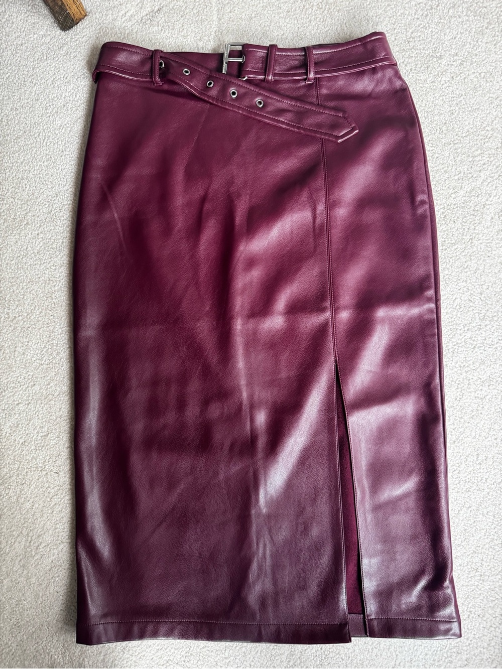 Burgundy stretch faux leather skirt